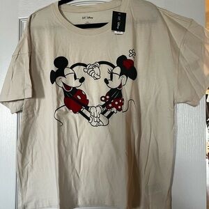 GAP Disney short sleeve tee